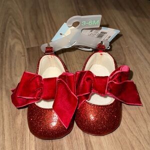 Infant glitter shoes